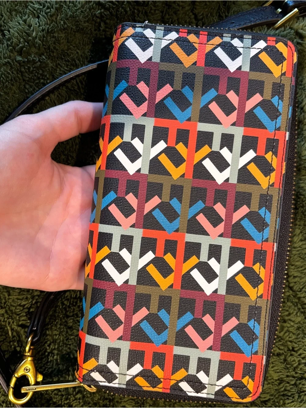 Fossil vibrant geometric
